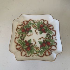 Tiffany & Co. Holiday DISCONTINUED Open Candy Dish